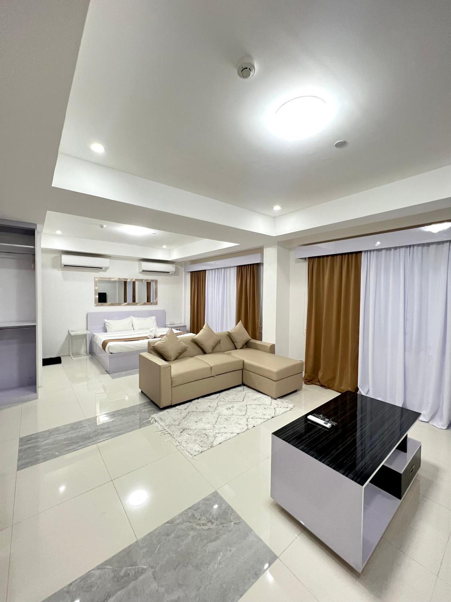Staycation Hotel San Jose  Luaran gambar