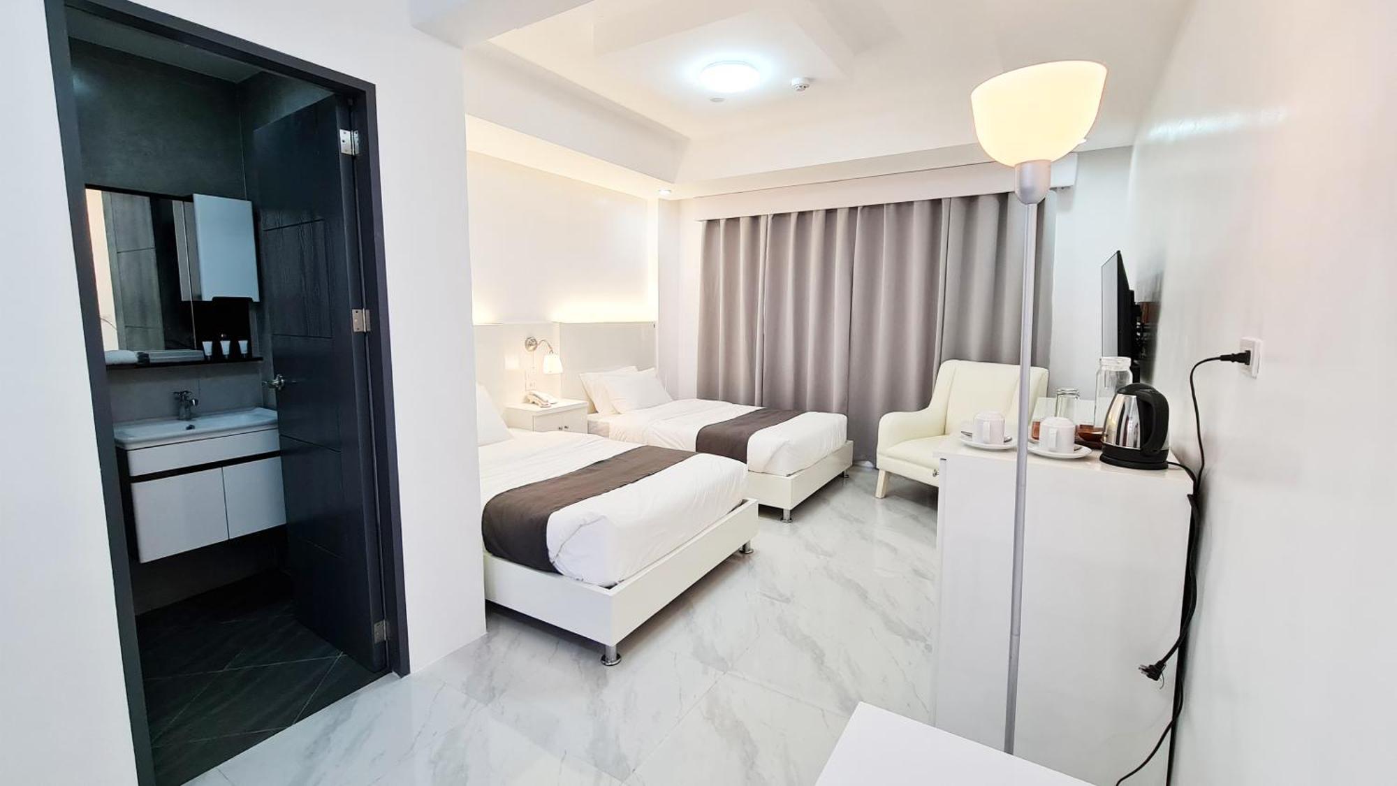 Staycation Hotel San Jose  Luaran gambar