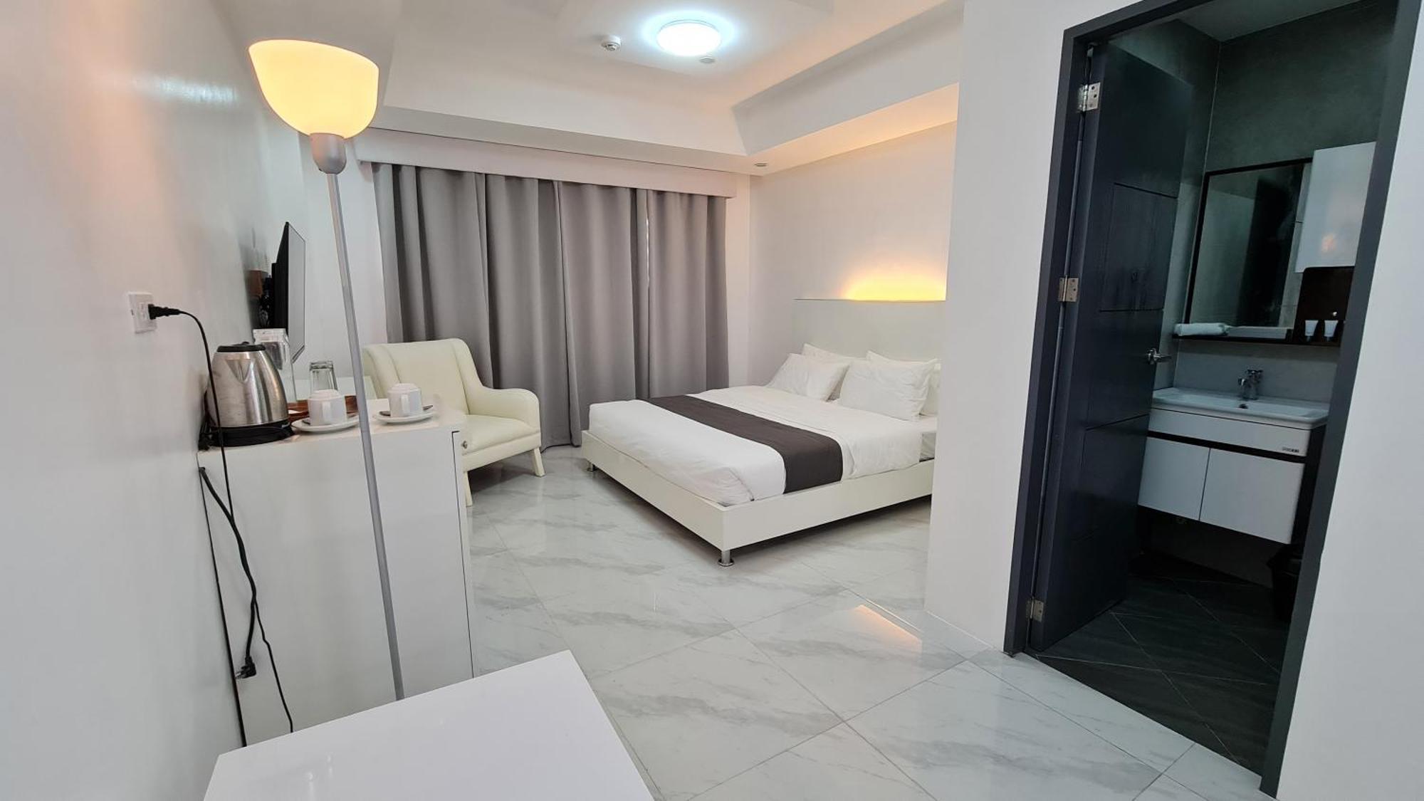Staycation Hotel San Jose  Luaran gambar